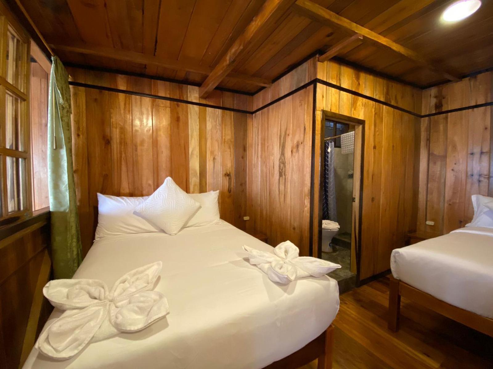 Guayabo Hostal Mindo Room photo