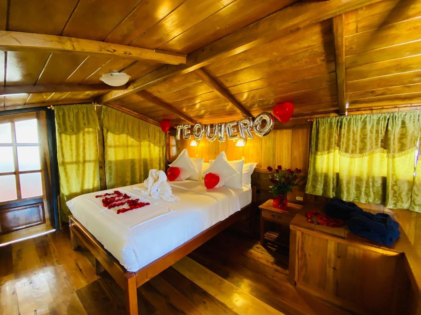 Guayabo Hostal Mindo Room photo